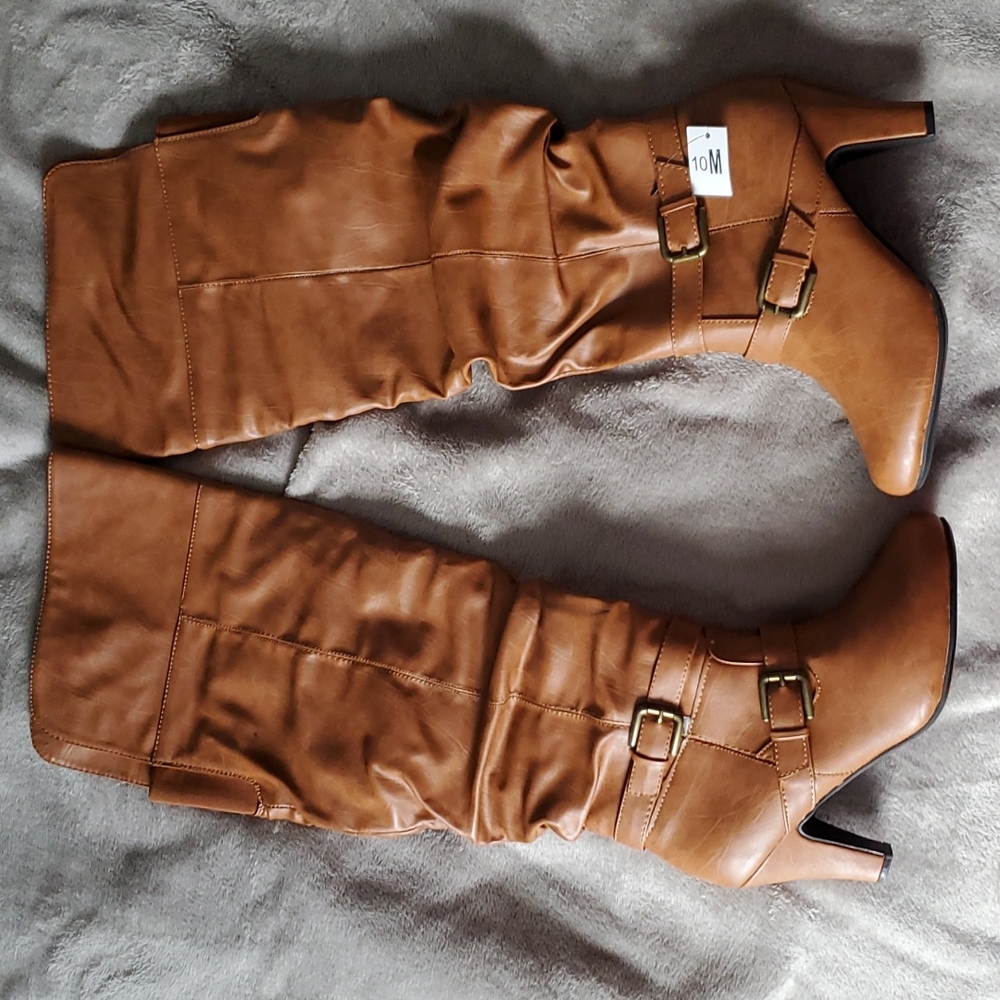 Women's Tan Knee Boots